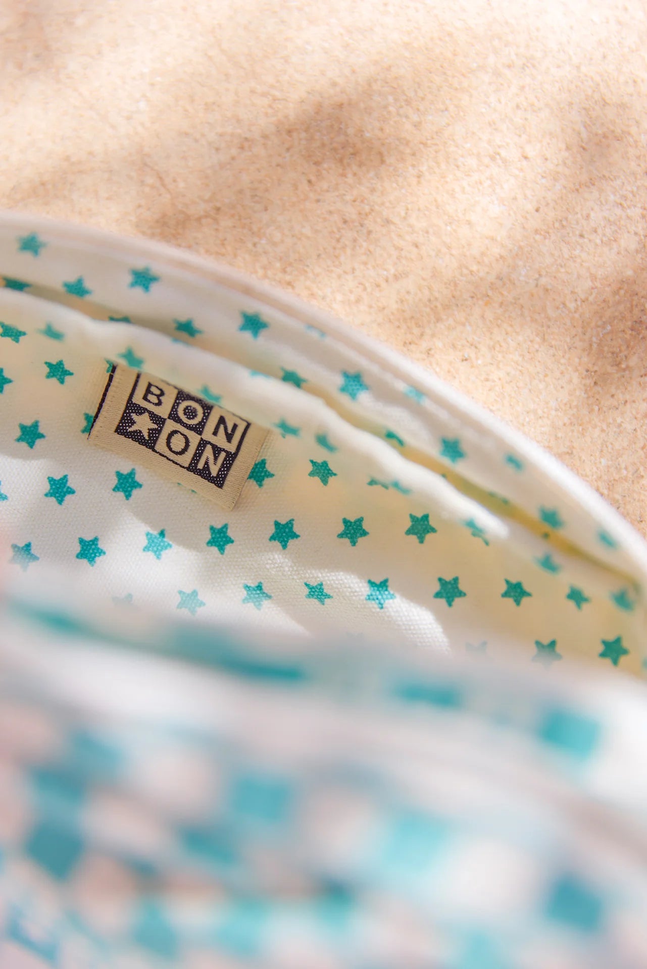 Bonton Checkerboard Blue Vintage Case