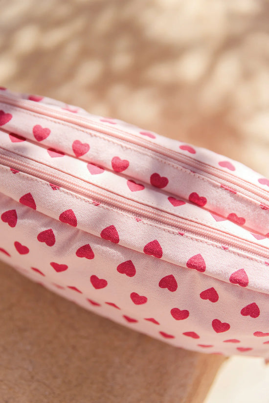 Bonton Heart Pink Dark Case